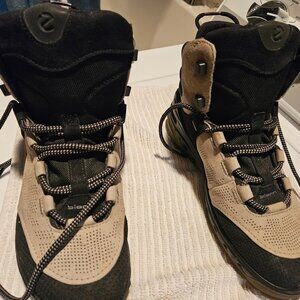 Ecco Biom hiking boot, women size 38
